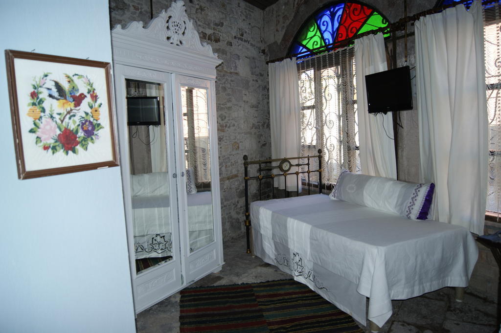 Mahzen Hotel Ayvalı Zimmer foto