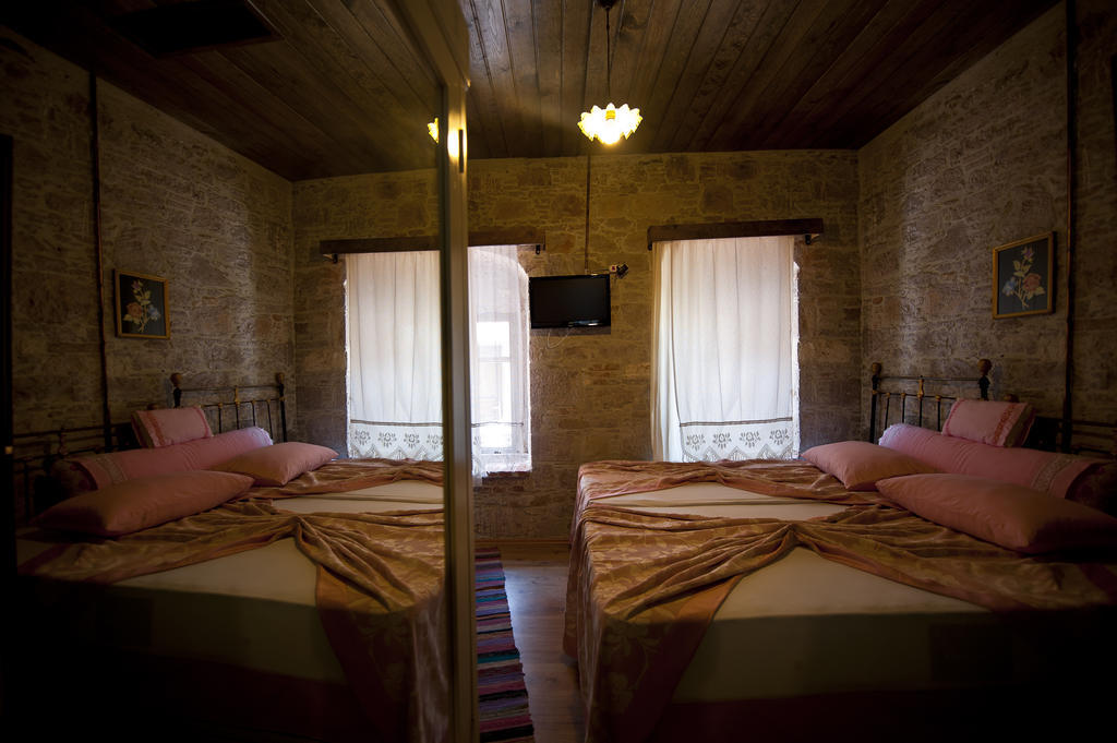 Mahzen Hotel Ayvalı Zimmer foto